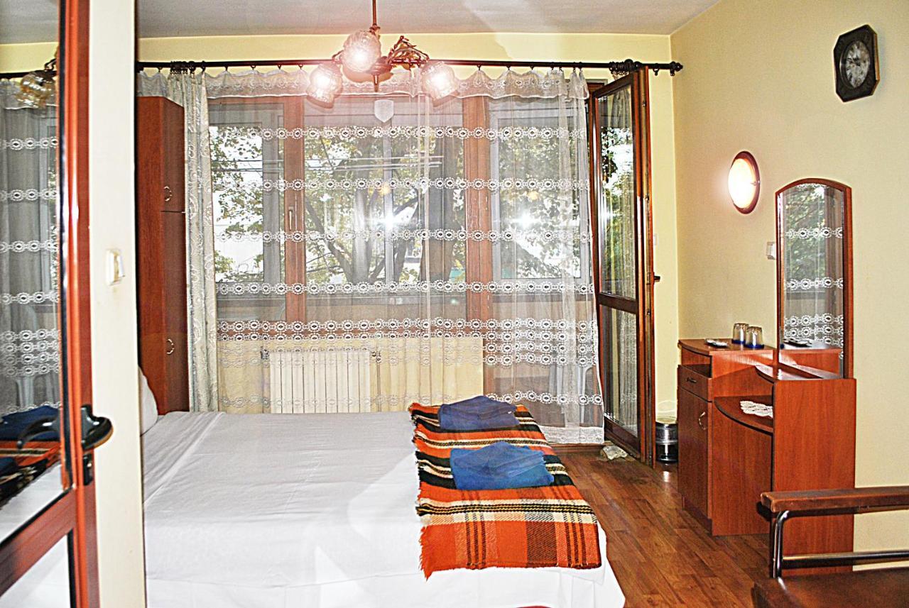 Family Hotel Zora Sofia Bagian luar foto